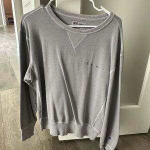 Champion sweatshirt. Medium